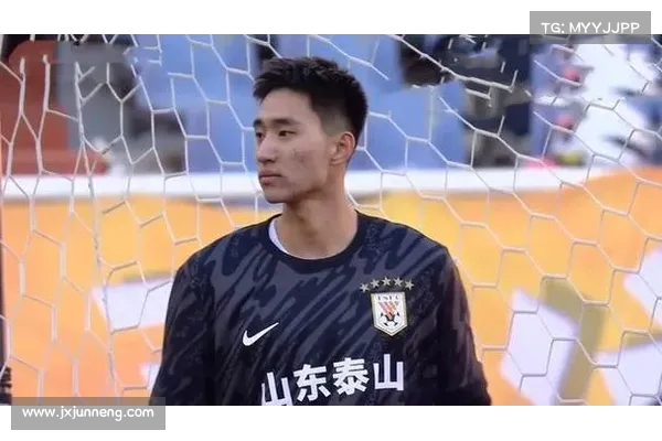 足球报:U22国足磨合仍需加强 依木兰融入球队遇挑战 足球报:U22国足磨合仍需加强 依木兰融入球队遇挑战